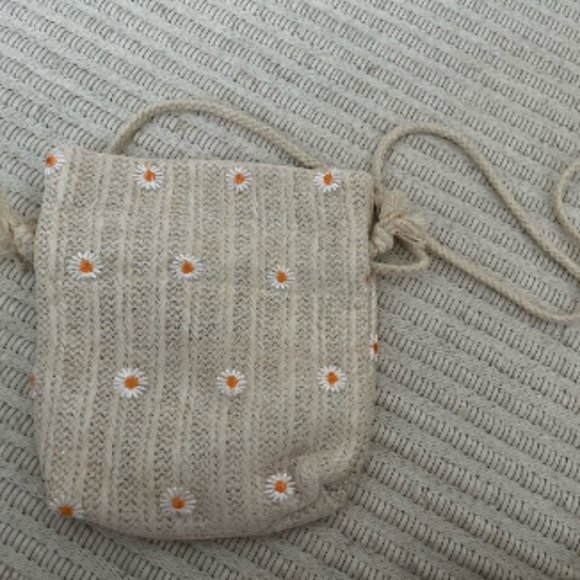 Daisy Detail Children’s Cross Body Bag main image 1